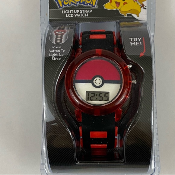 Pokémon Light Up LCD Watch Poke Ball Face - Picture 9 of 9